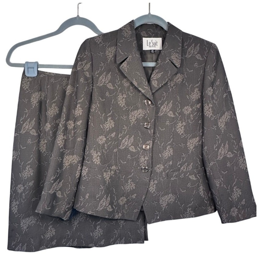 2 Piece Taupe Skirt Suit Le Suit Petite Women's Floral Print‎ Size 6P